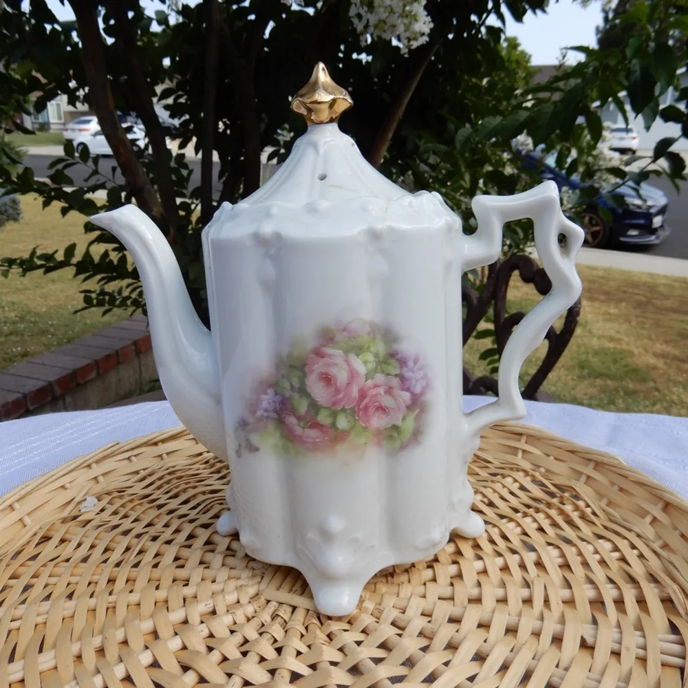 Vintage Floral Rose Footed Tea Set - Picture 4 of 5